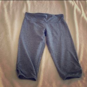 Cropped heathered grey Lululemon